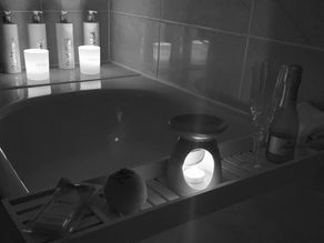 5 Ways To Have A Festive Self Care Day