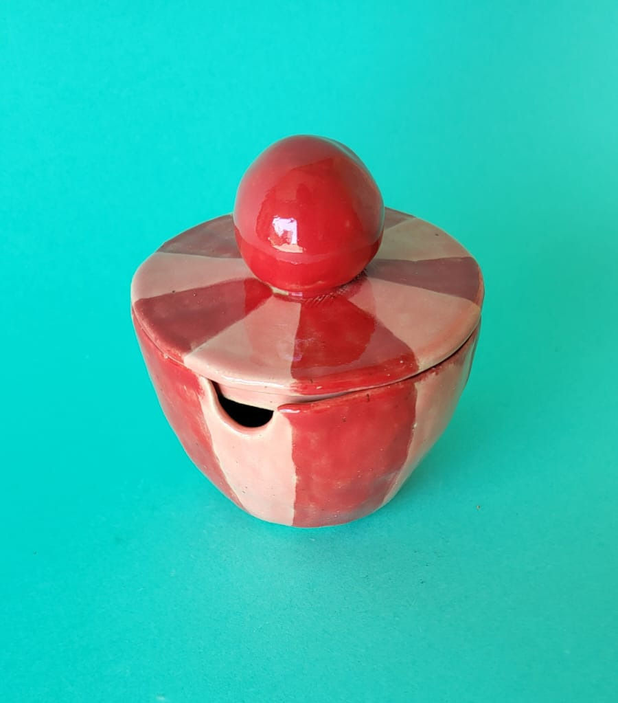 Miniatura: Ceramiczna cukiernica cyrkowa - pojemnik różowo czerwony