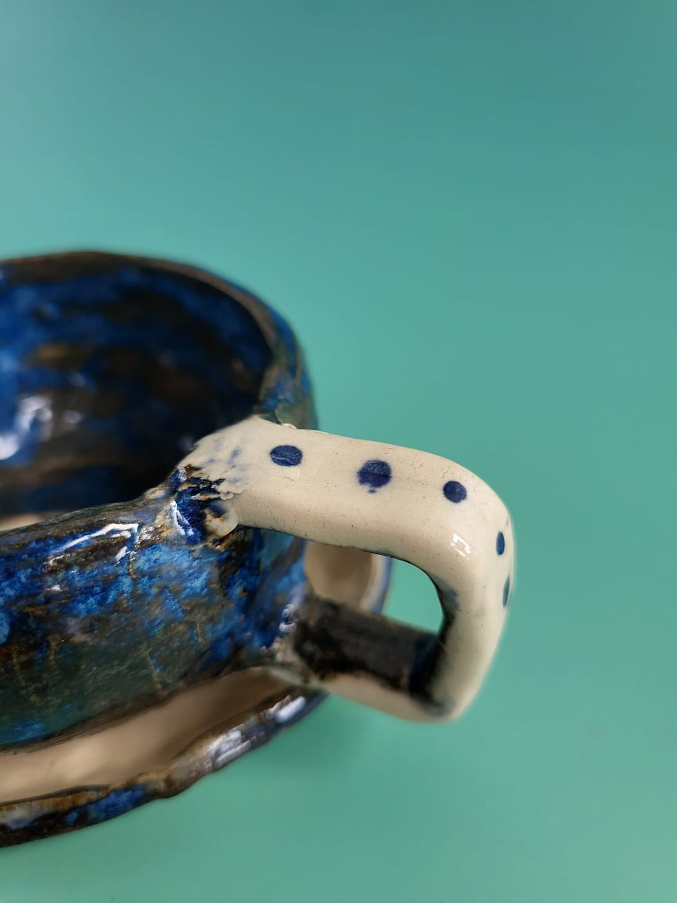 Miniatura: Filiżanka ze spodkiem biało granatowa