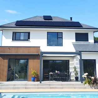 Installation photovoltaïque résidentielle à Lée (64).