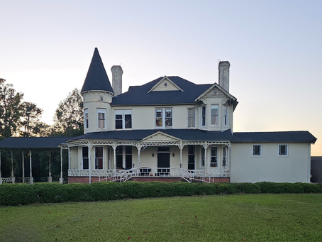 Help Save The Holliday House