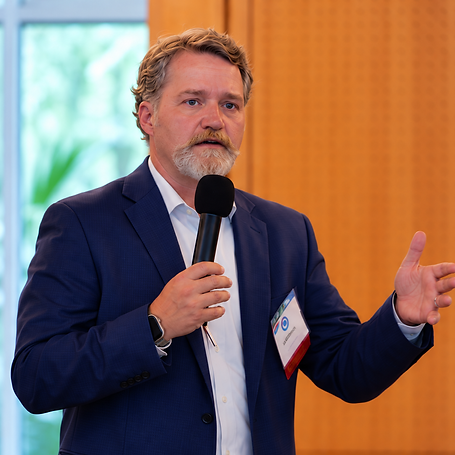 Jeff Straub speaking in a navy jacket-2.png