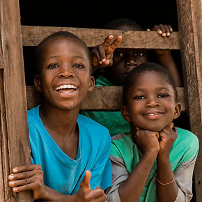 medium-shot-happy-kids-posing.jpg
