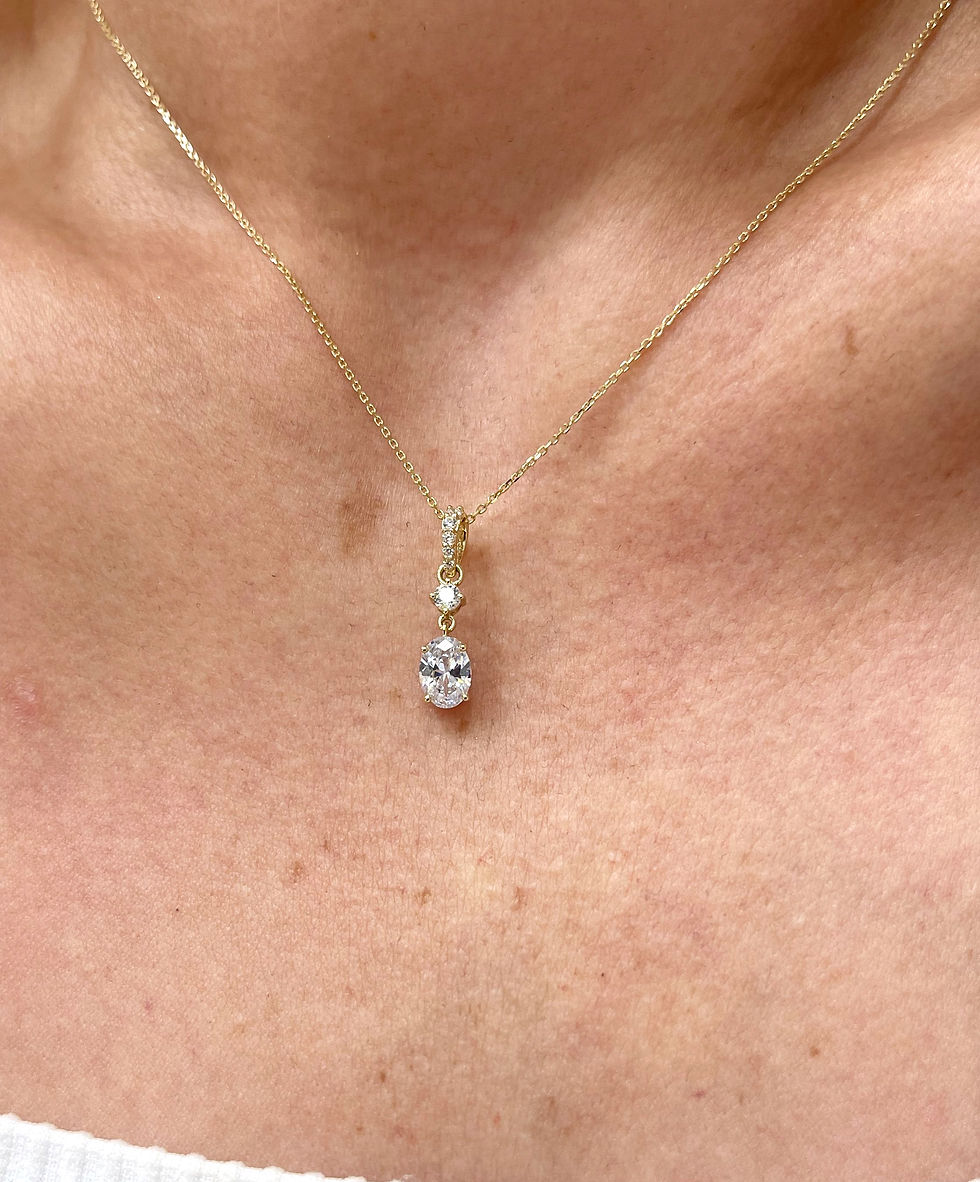 שרשרת אבן אובלית