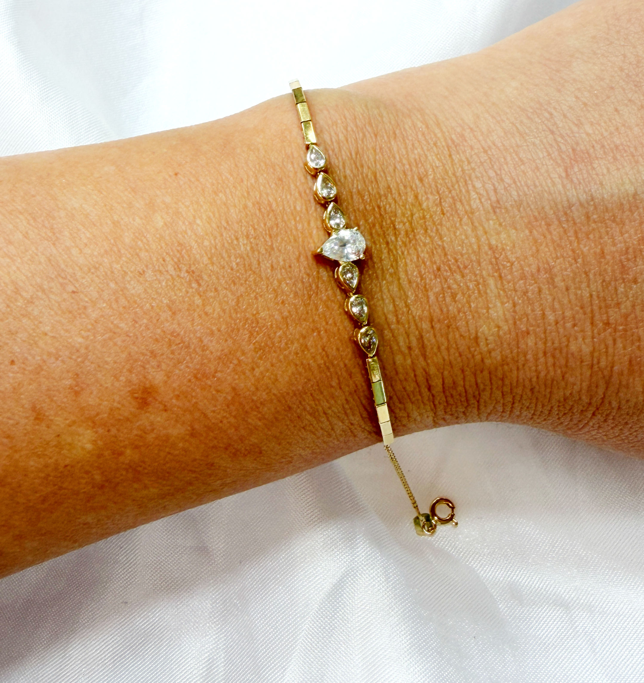 צמיד יד שירי