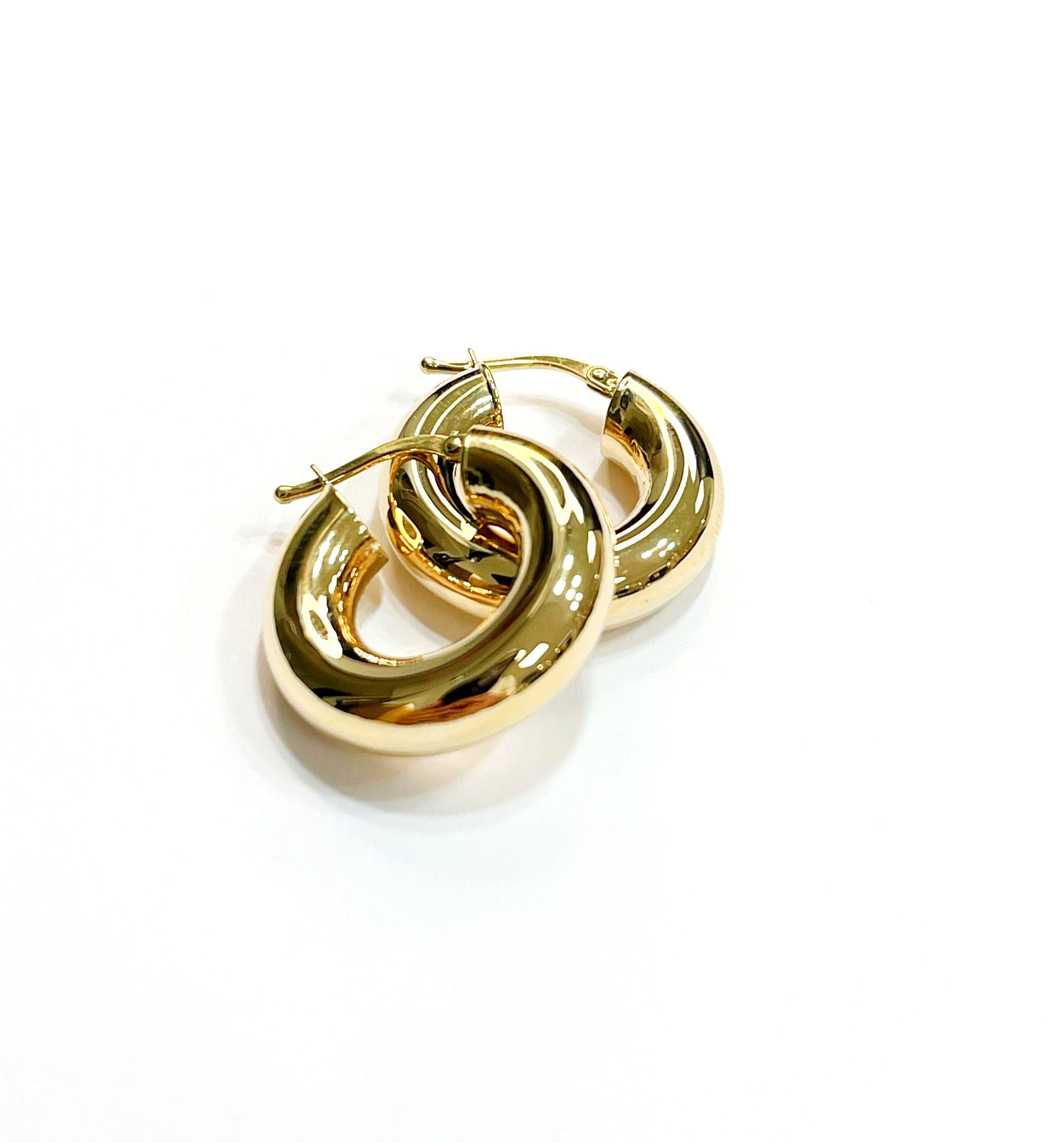 עגילי חישוק נפוחים