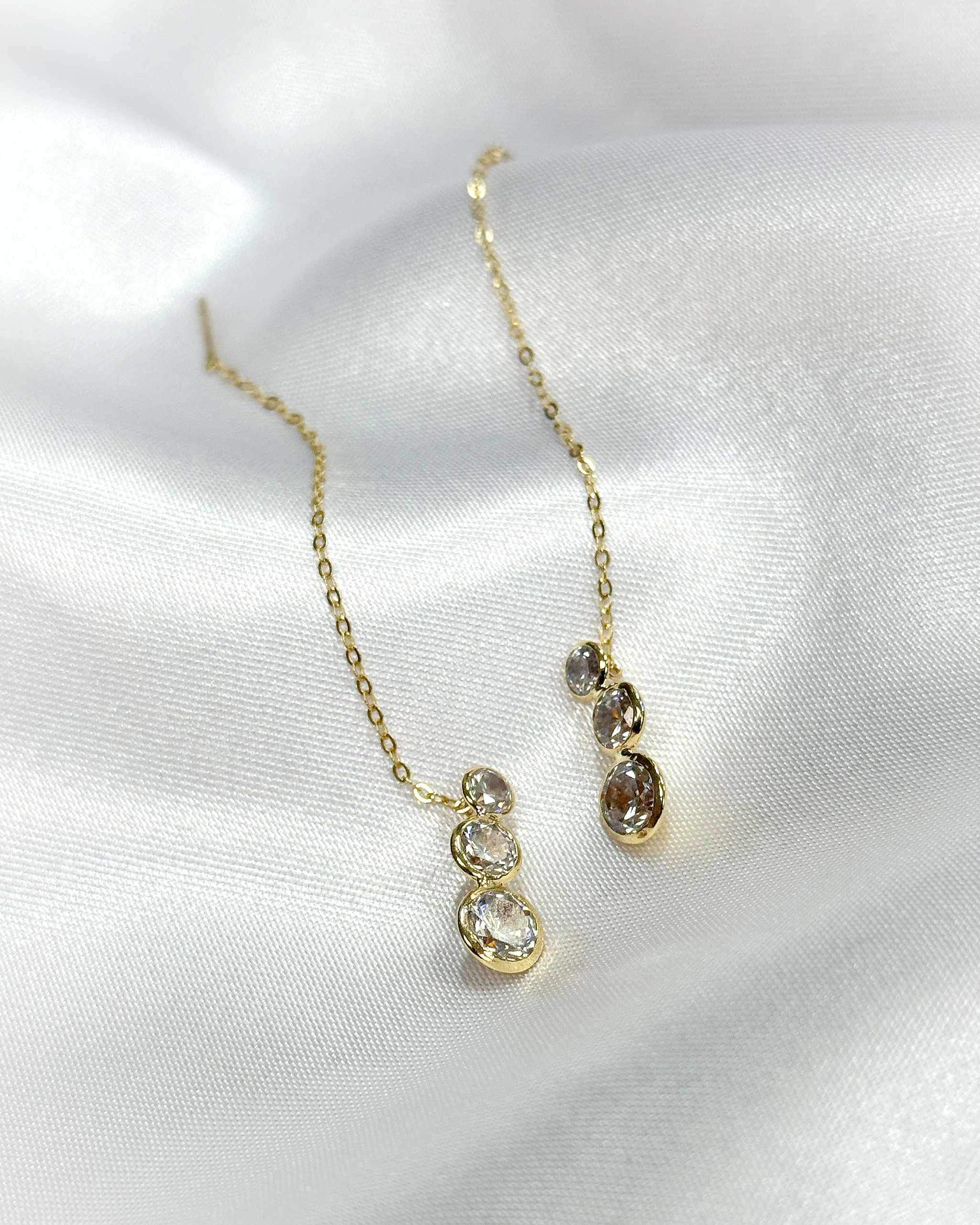 עגילי השחלה 3 אבנים