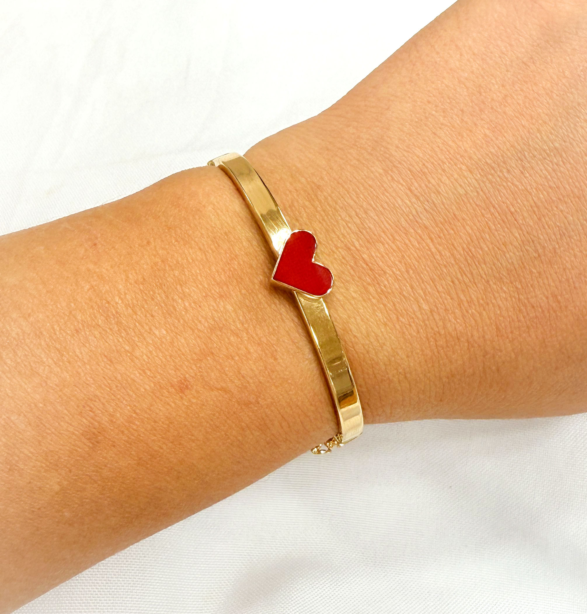 צמיד בנגל לב אדום