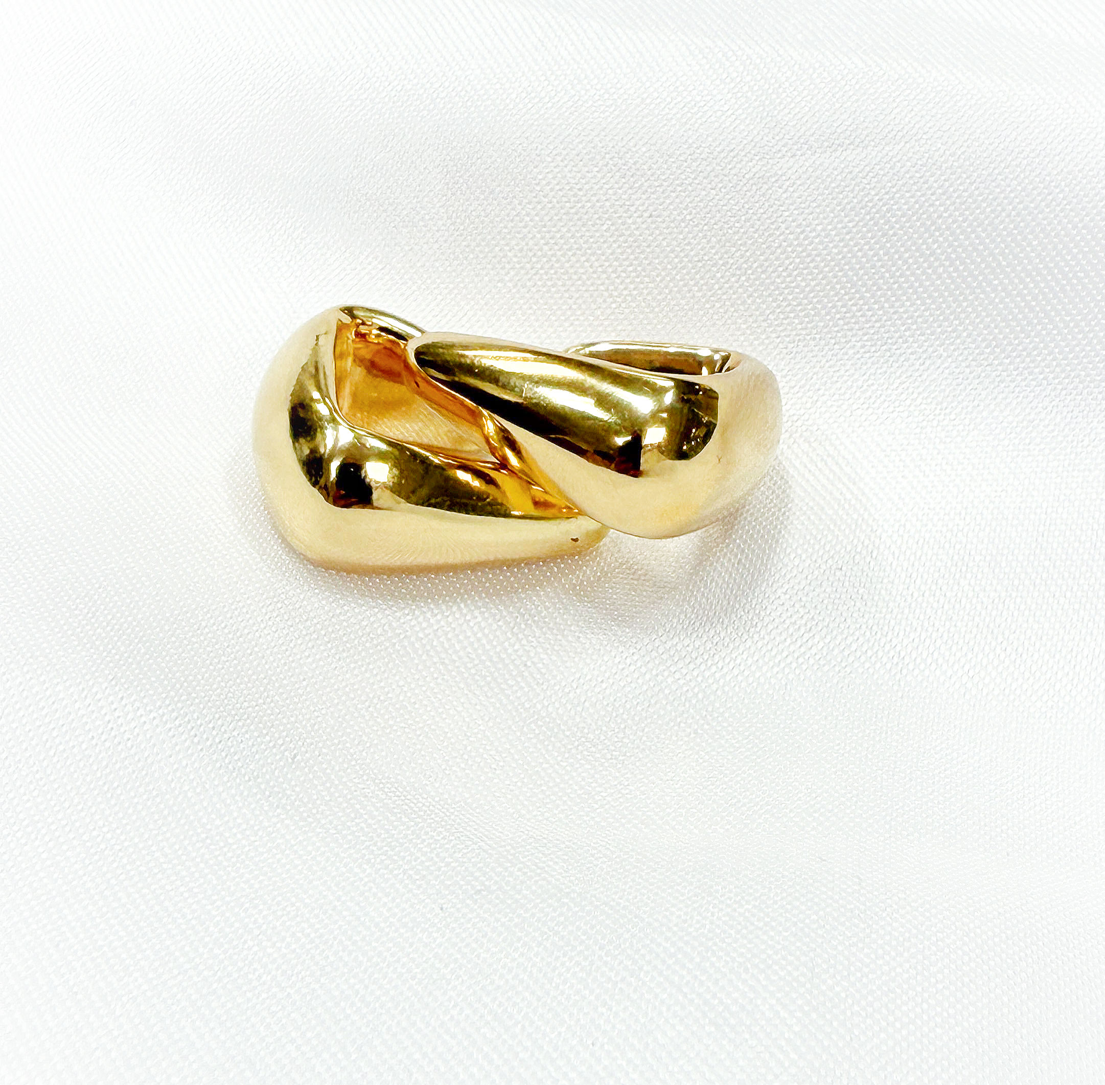 עגילי חישוק מרובע