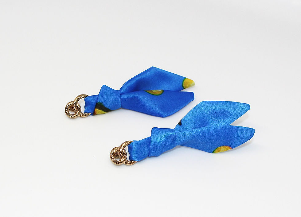 Thumbnail: Yellow Seahorse tie earring & bracelet