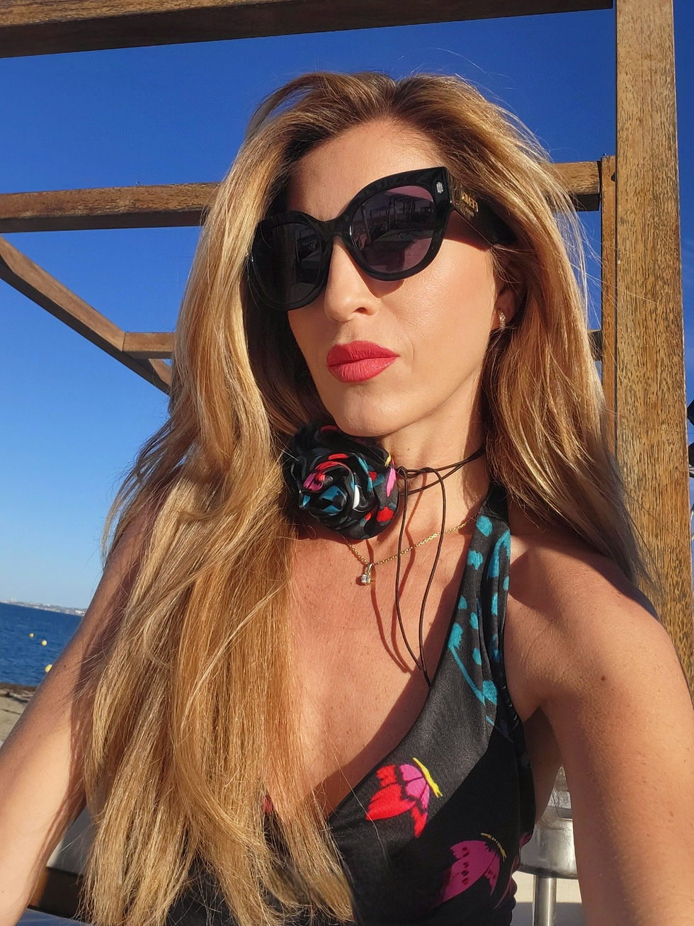 Thumbnail: Kiss Leopard flower choker necklace 