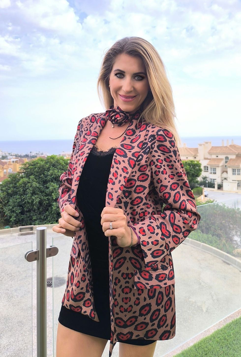 Thumbnail: Leopard & red animal print blazer