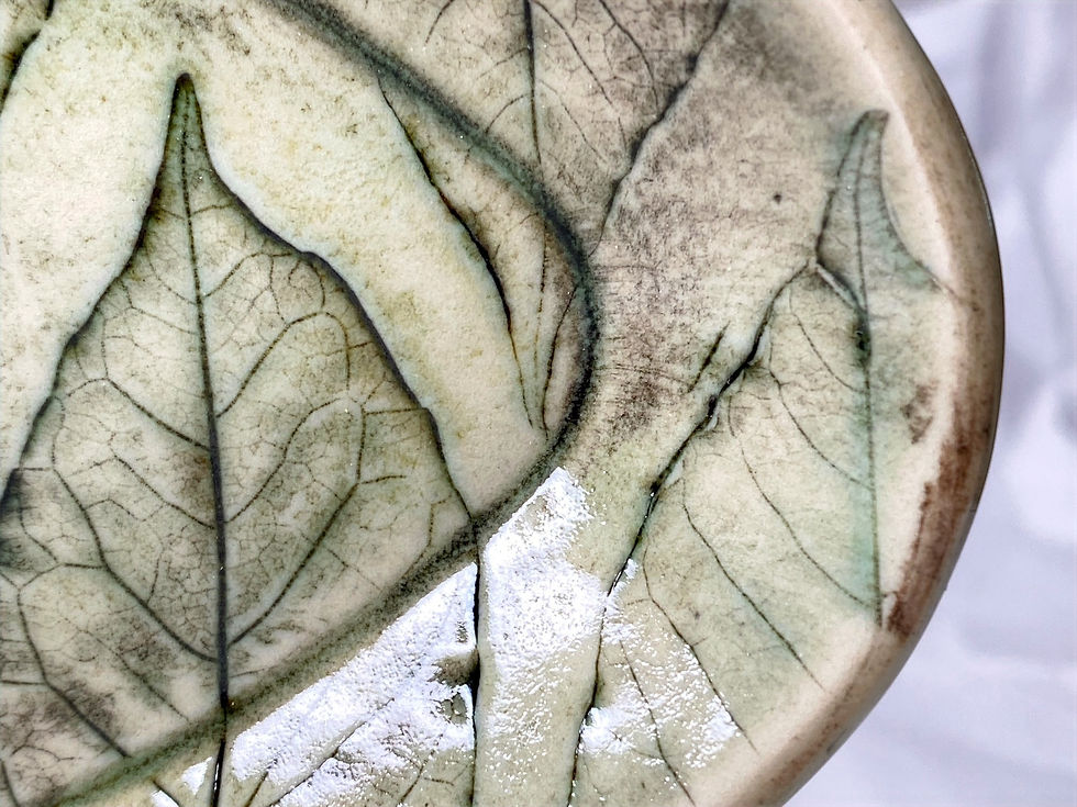 Thumbnail: Oval Ceramic Tray with Leaves