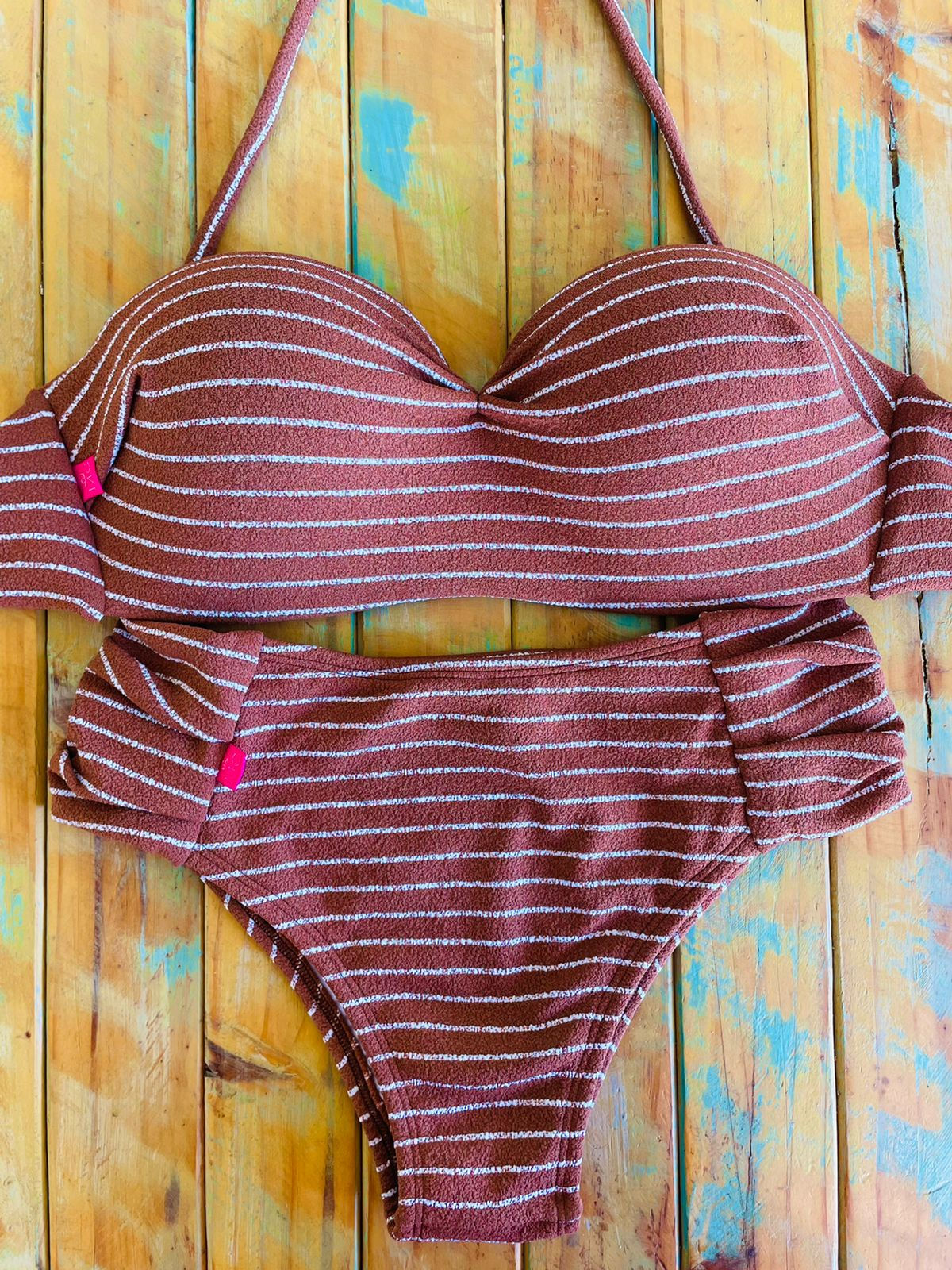 Parte de Cima Tomara Que Caia e Calcinha Bombom Cós Alto MARROM