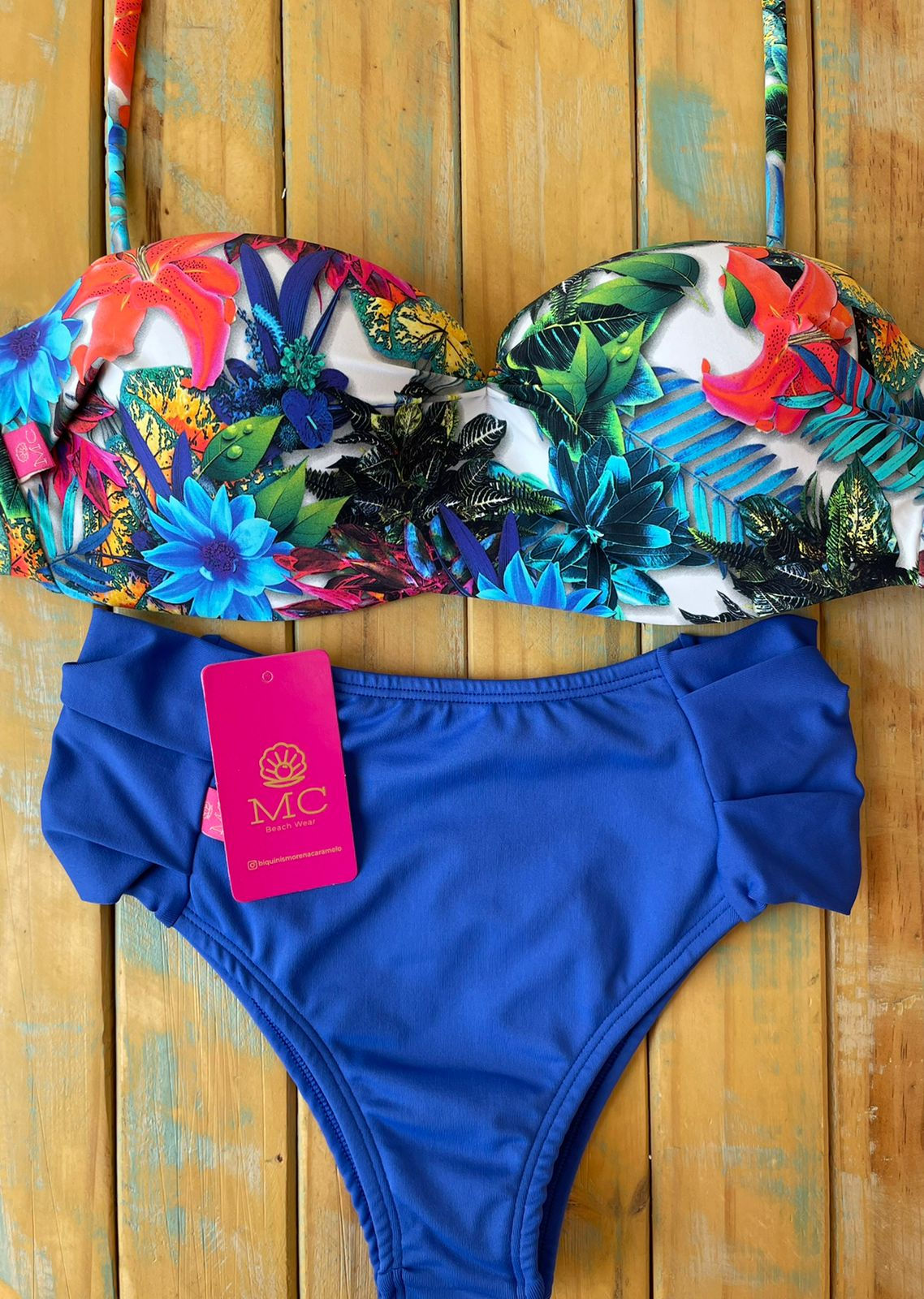 Parte de Cima Tomara Que Caia Flores e Calcinha Bombom Cós Alto Azul Royal