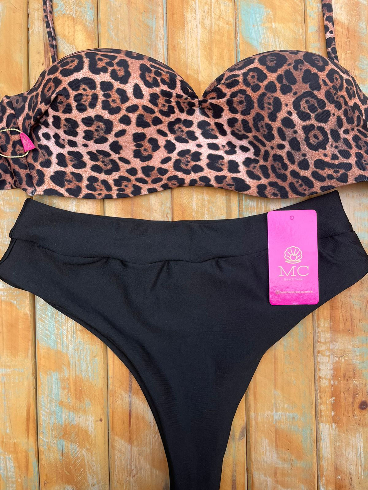 Parte de Cima Tomara Que Caia onça mar e Calcinha hotpant cavada fio dental pret