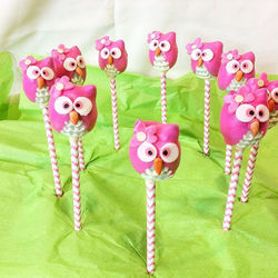 Owl cake pops came out so stinking cute! #owlobsession #owlhatcuteness #owllove #sweetbeez #hoothoot