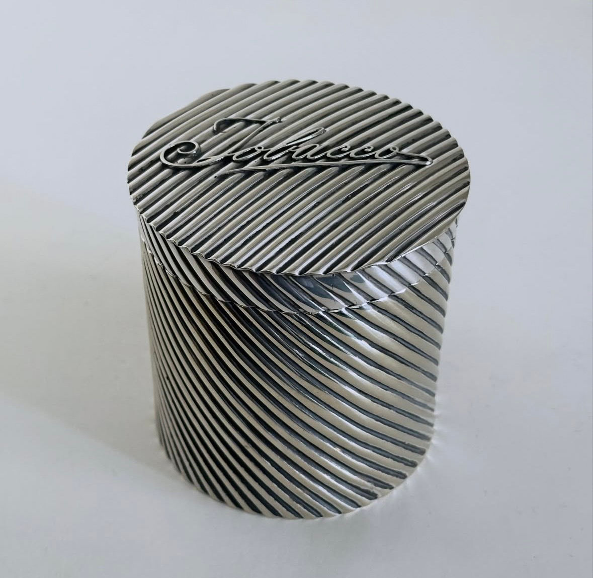 An Edwardian Reeded Silver Plated Tobacco Jar, c.1910