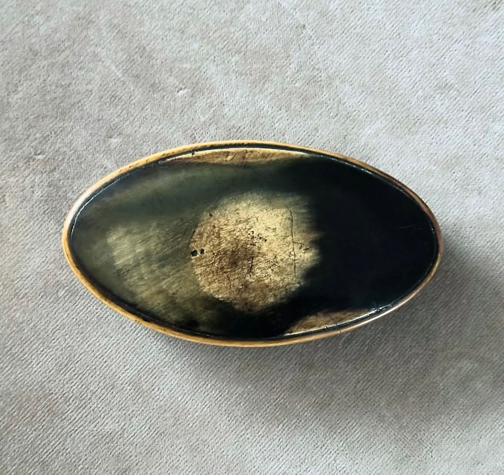 Thumbnail: A Georgian Period Oval Horn Snuff Box, c.1800