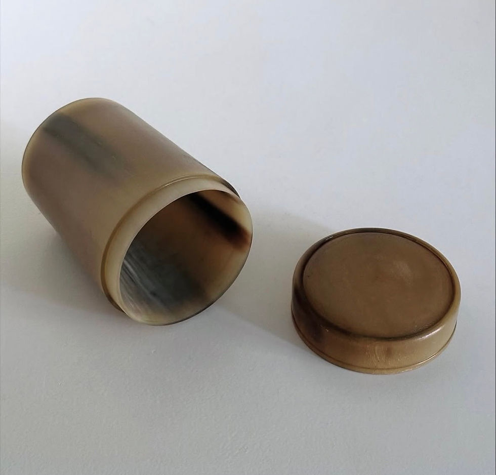 Thumbnail: A Victorian Cylindrical Lidded Horn Box, c.1870