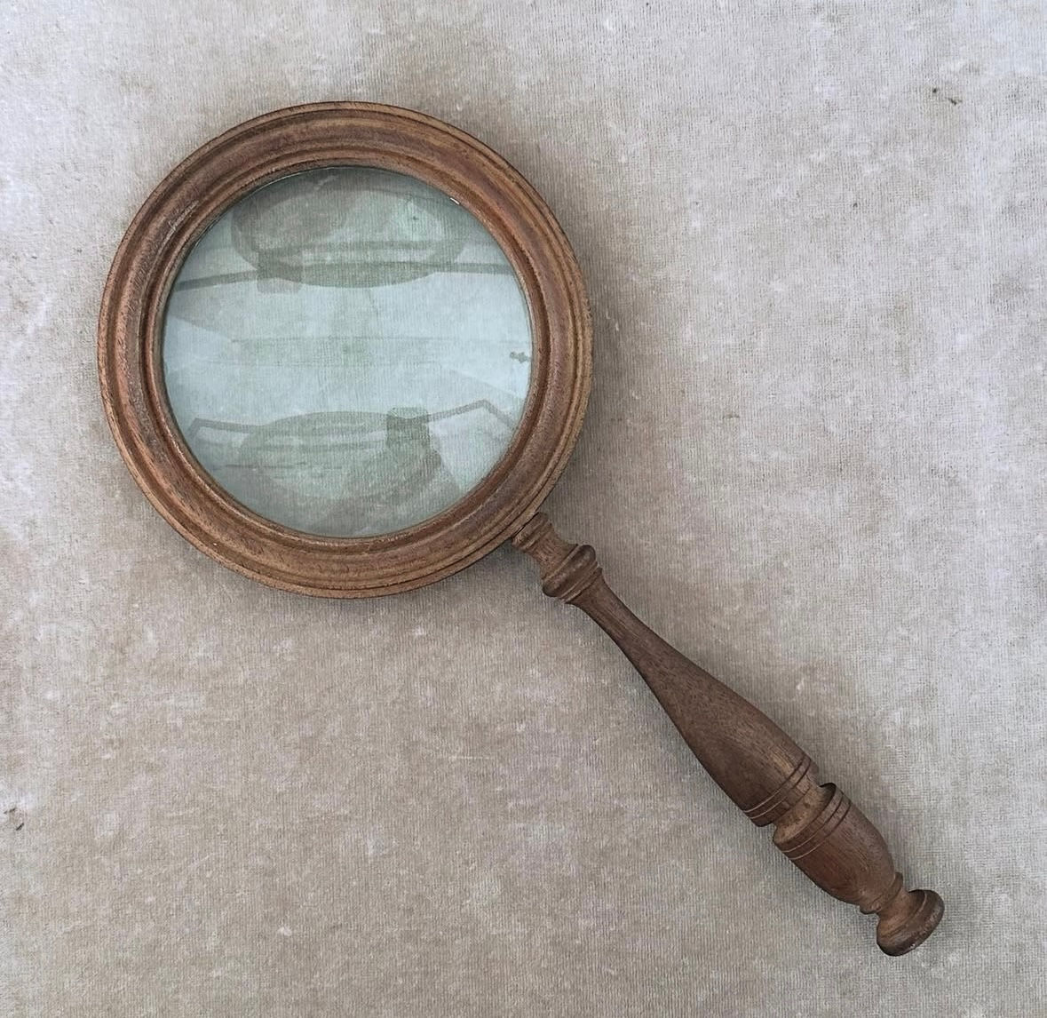 A Victorian Faded Oak Gallery Glass, c.1870