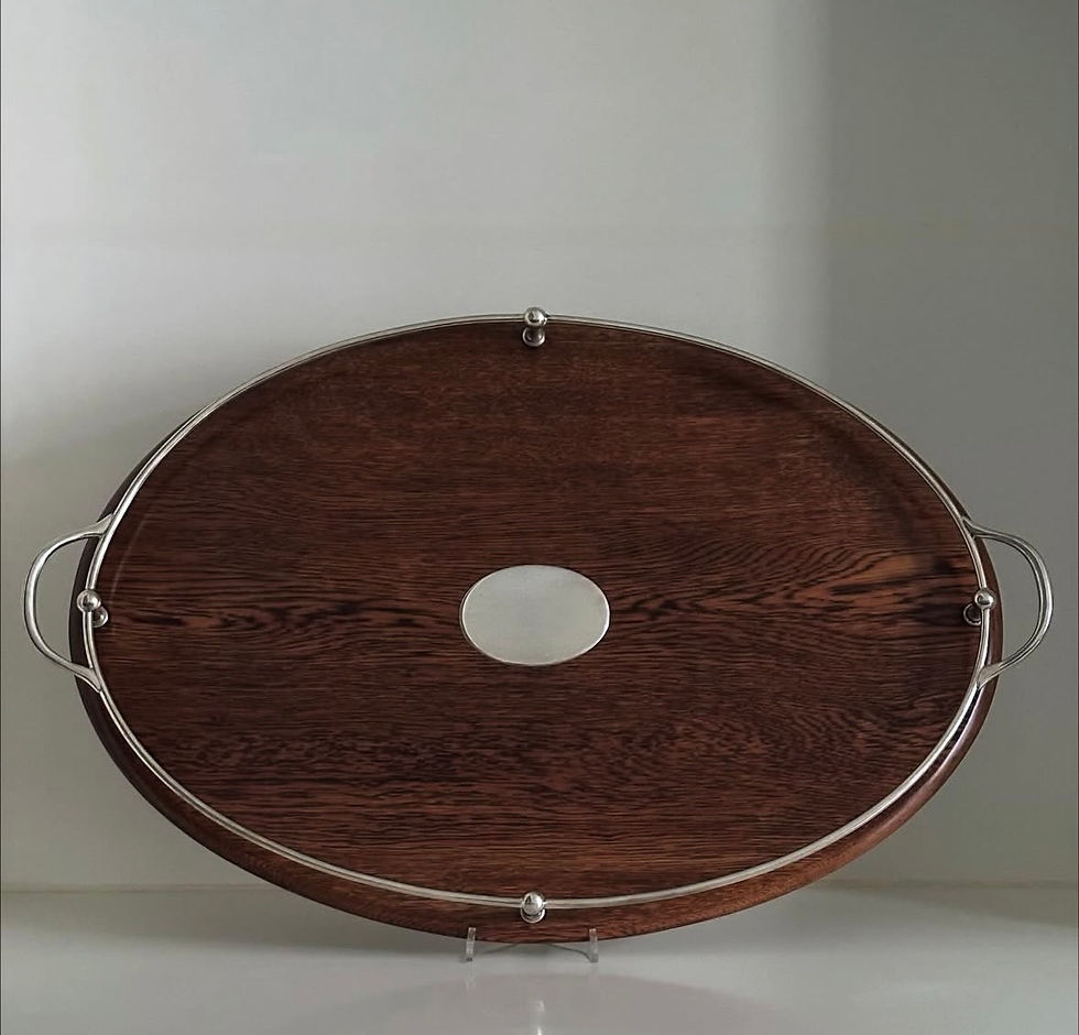 Thumbnail: An Edwardian Oval Silver Plated and Oak Gallery Tray, c.1910