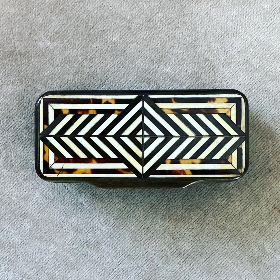 A Bone, Horn & Tortoiseshell Snuff Box, c.1860