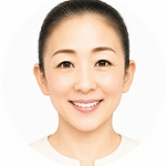 新谷 恵子.png
