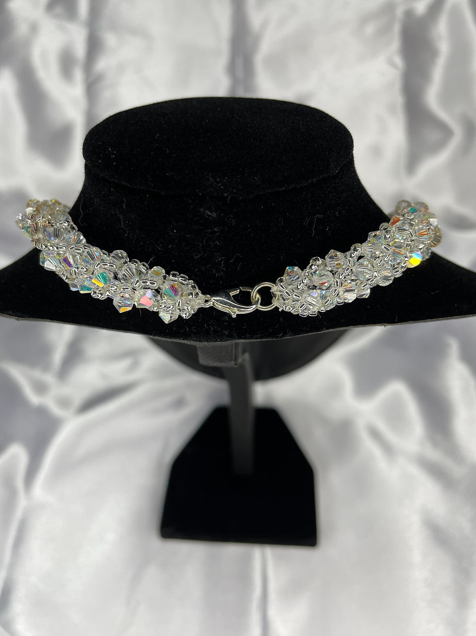 Thumbnail: Gradient Crystal Necklace