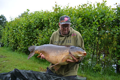 Ella ALTERNATIVE SHOT, AGAIN IF YOU THINK A BETTER PIC PLZ CROP AND USE.JPG