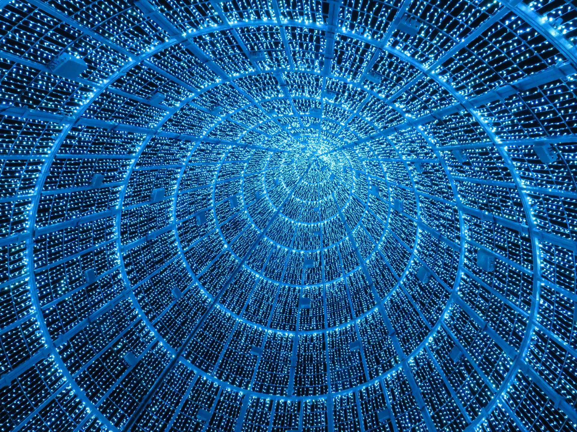 Electromagnetic Fields and Public Health: Intermediate Frequencies content media