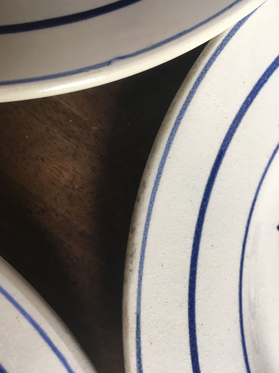 Thumbnail: Assiettes plates roses bleues