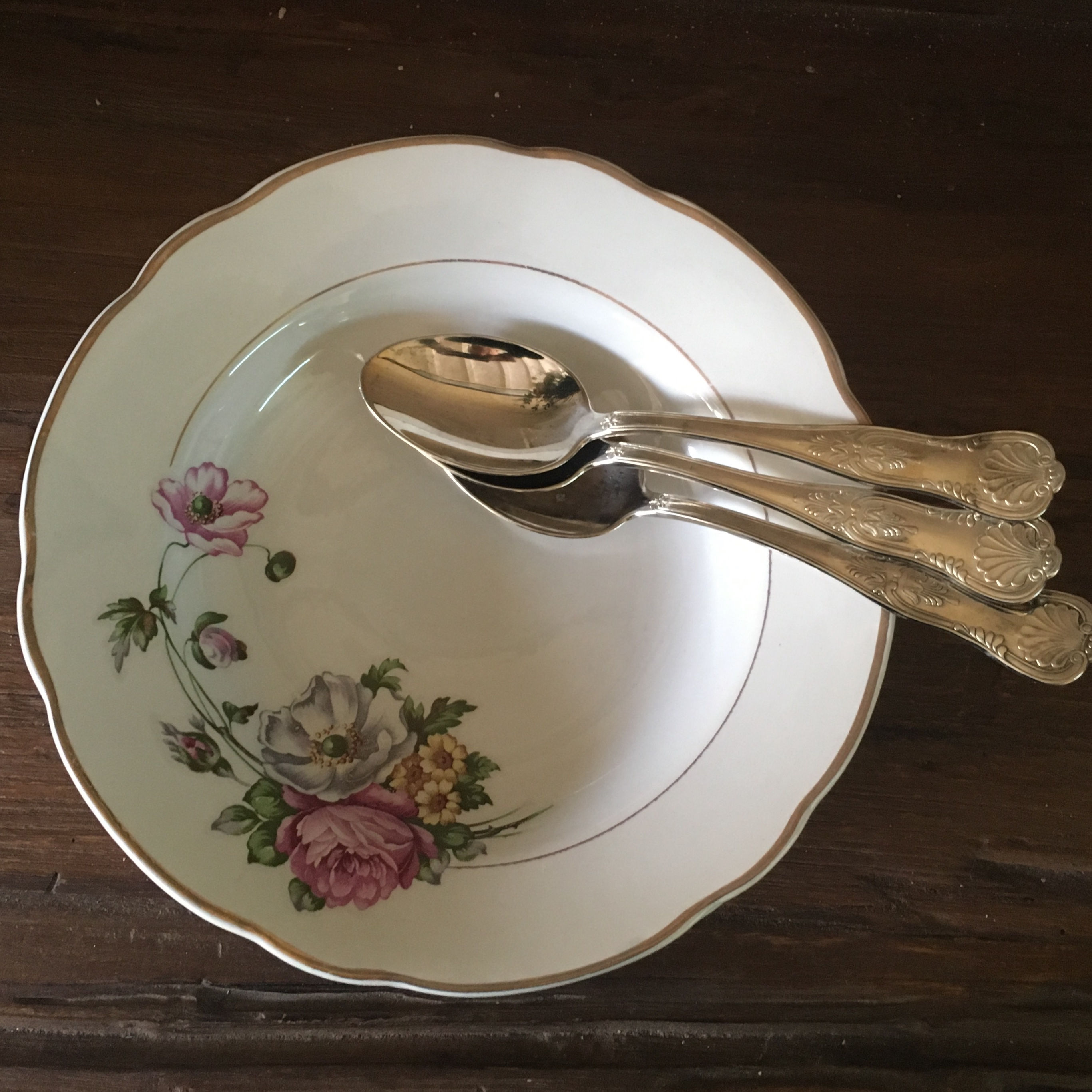 Assiette creuse Anémone