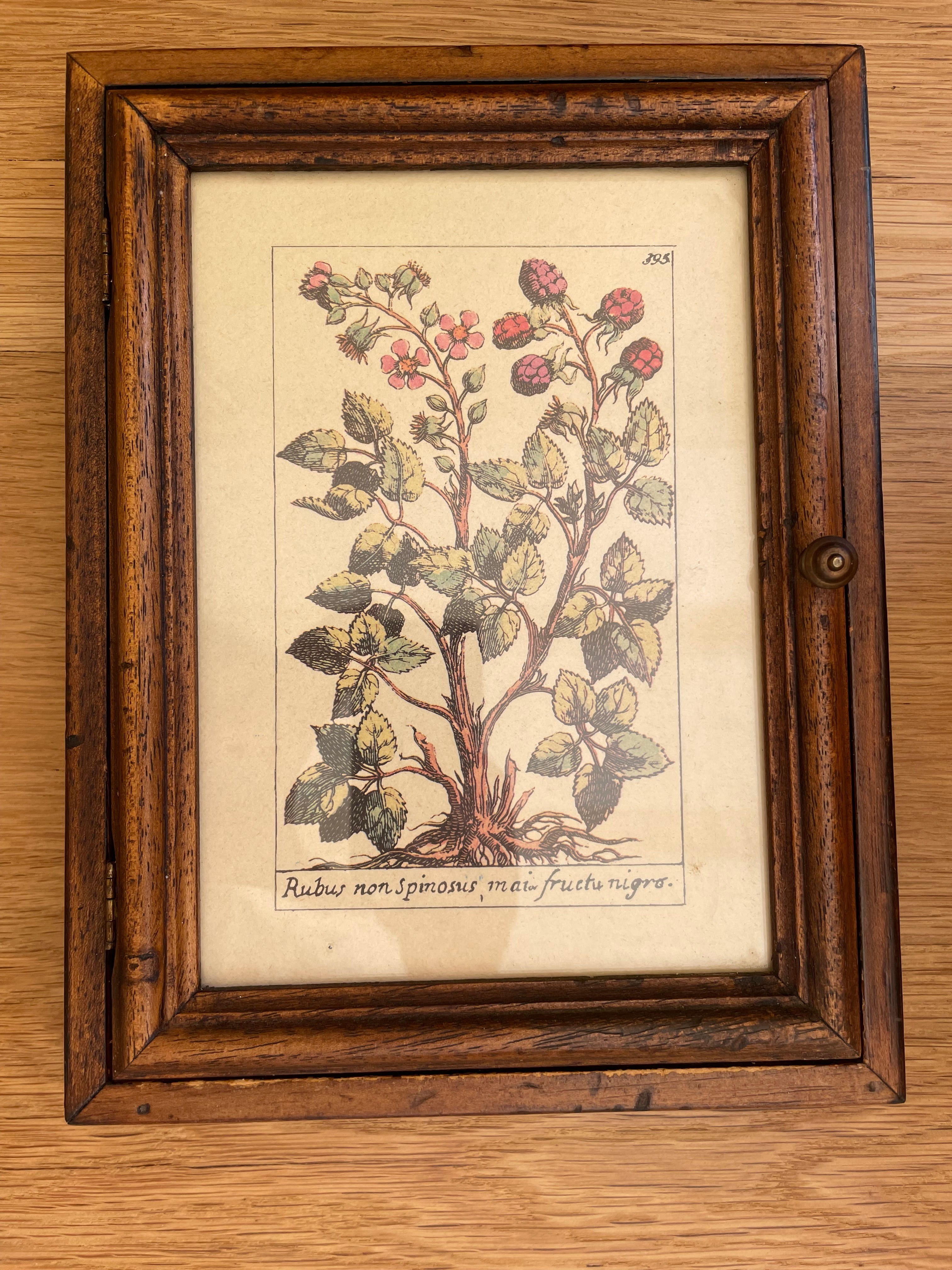 Boîte à clefs ancienne