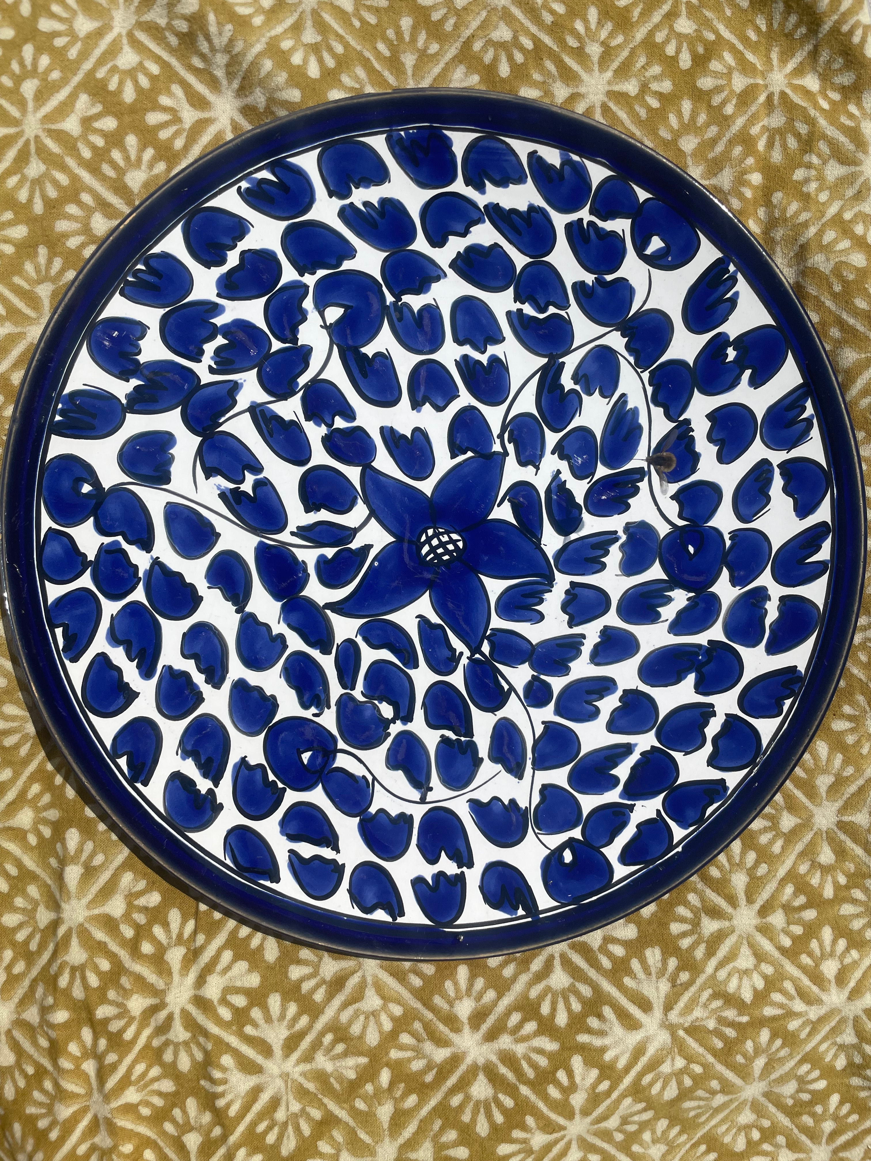 Grande assiette en céramique tunisienne