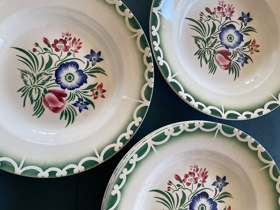 Miniatura: Assiettes creuses Digoin Sarreguemines modèle Pat