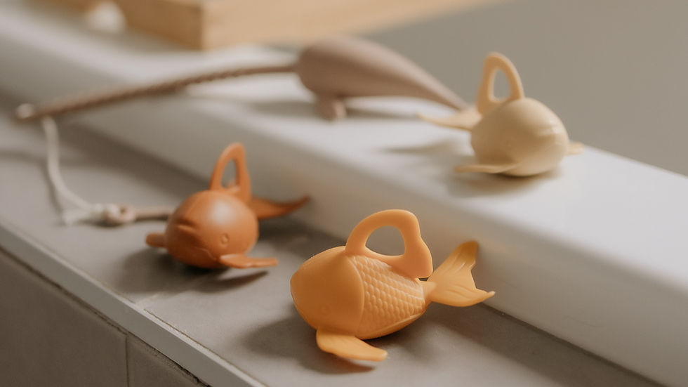 Silicone bath toys with fishing rod and 3 floating fish for children