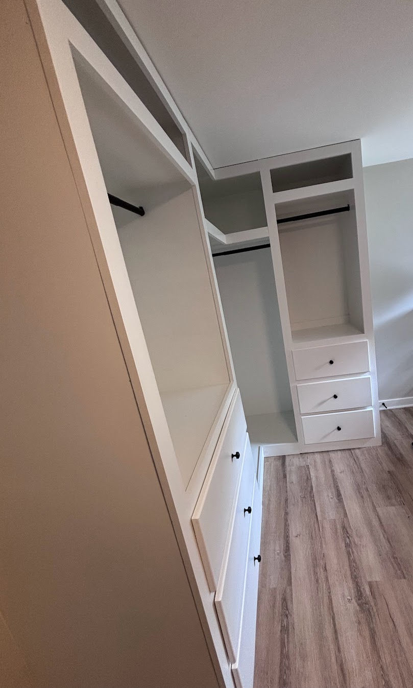 Corner Closet
