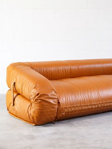 Anfibio 3 Seater

Category: Furniture
Type: Sofa
