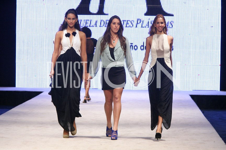 PRHFW 2012, Apertura para la Pasarela de Artes Plásticas