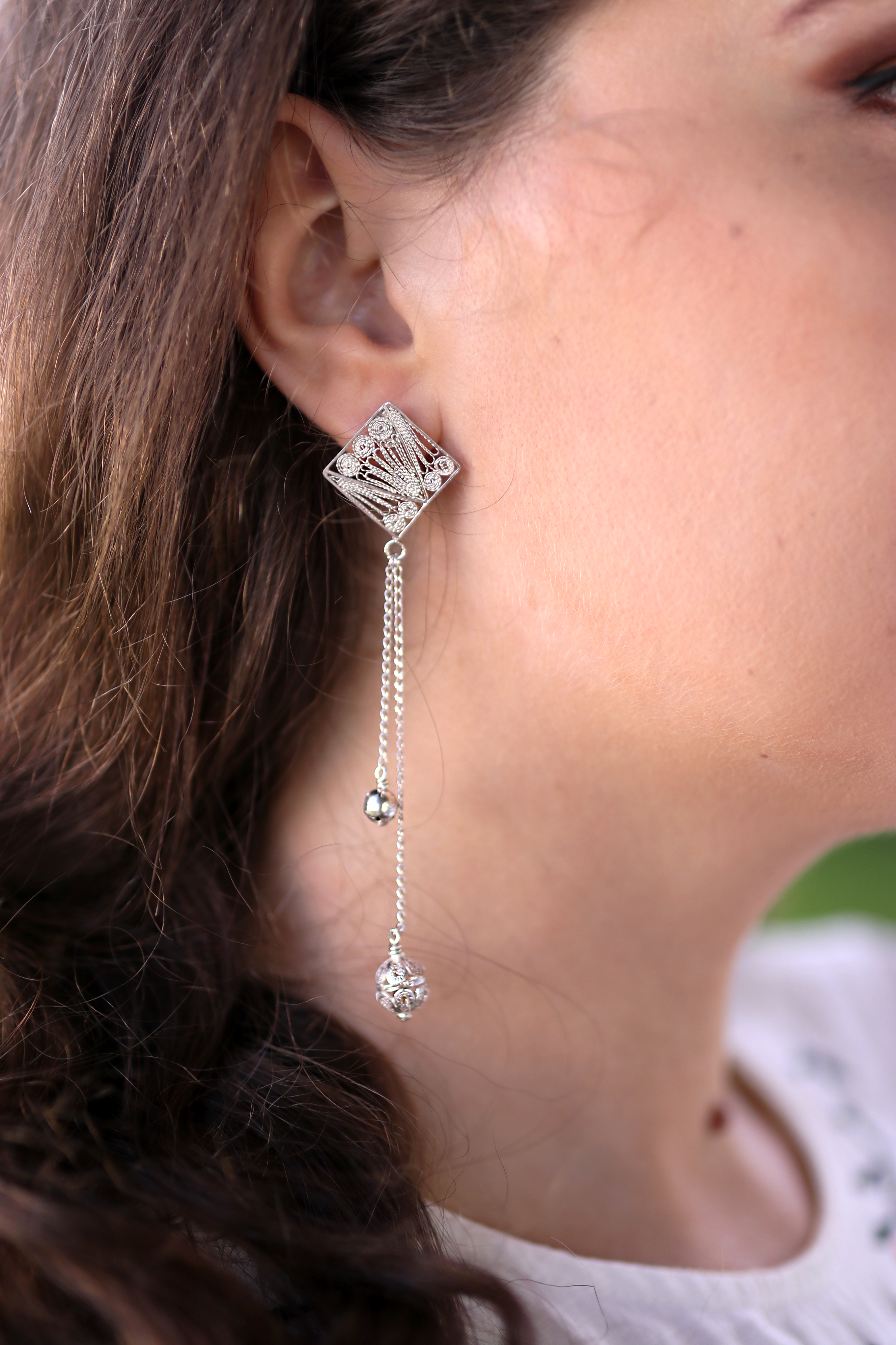 Aretes largos filigrana en plata Ley .925