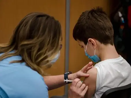 Sanidade fai un chamamento á cidadanía para a vacinación de gripe e Covid-19