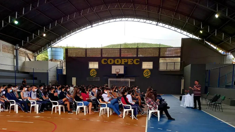 Reunião de Pais e encontro dos alunos do EM com Douglas Dantas, da Editora FTD.
