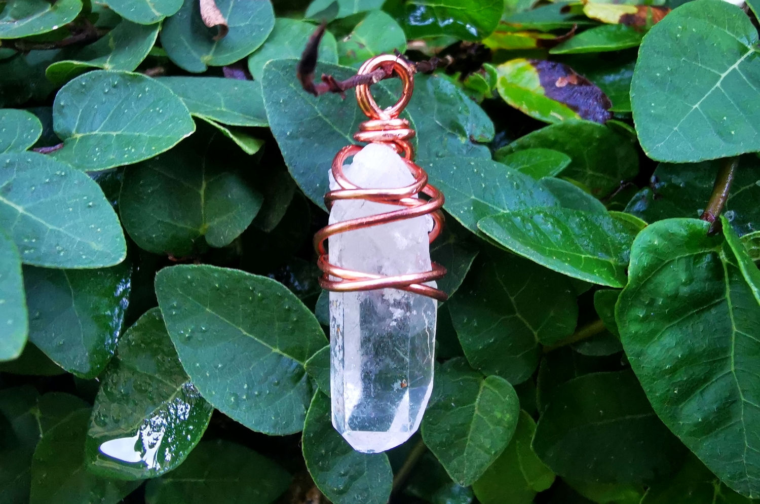 clear quartz point • gauge gems