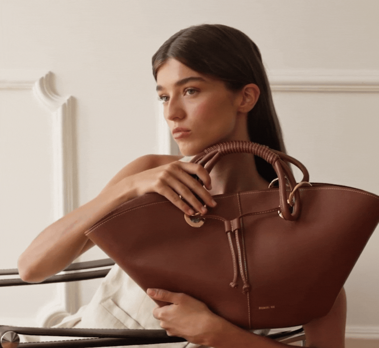 Mode de luxe
Accessoires haut de gamme
Sacs de luxe
Made in Spain
Fashion luxury
Artisanat espagnol
Savoir-faire espagnol
Marque de luxe
Sacs à main de créateur
Mode élégante
Fashion accessories
Collections exclusives
Luxe responsable
Mode intemporelle
Création artisanale de luxe
Maroquinerie de luxe
Sacs à main de créateur
Chaussures de luxe
Prêt-à-porter haut de gamme
Accessoires de mode exclusifs
Mode et maroquinerie
Maroquinerie artisanale
Chaussures de créateur
Mode élégante
Accessoires de luxe
Tendances maroquinerie
Prêt-à-porter de luxe
Chaussures haut de gamme
Maroquinerie Made in Spain
Accessoires en cuir de qualité