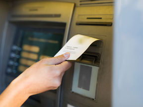 Ficha que comprova depósito bancário é prova válida de quitação de horas extras