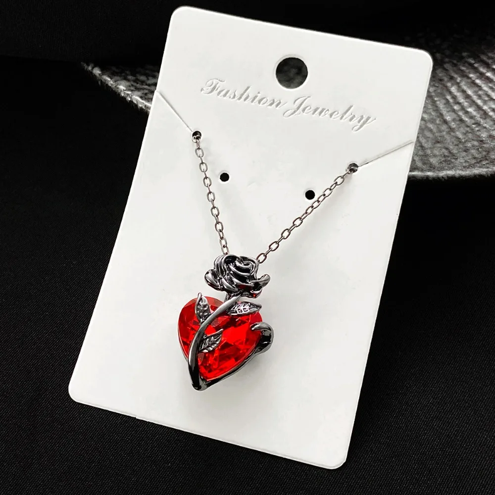 Crimson Rose Heart Necklace detail 6