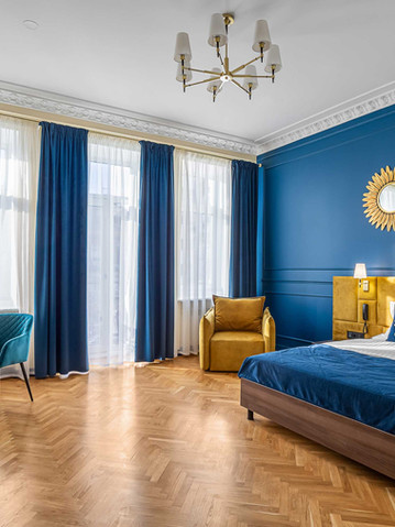 Квін бі номер ракурс з вікном