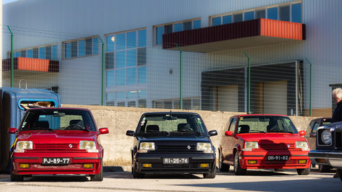 Mais de 100 veículos celebraram encontro que uniu gerações e apaixonados por clássicos
