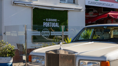 Mais de 100 veículos celebraram encontro que uniu gerações e apaixonados por clássicos